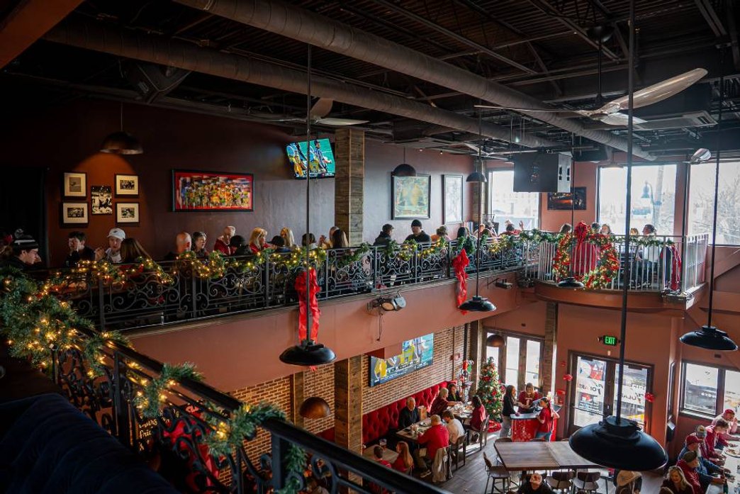 restaurant interior dining room