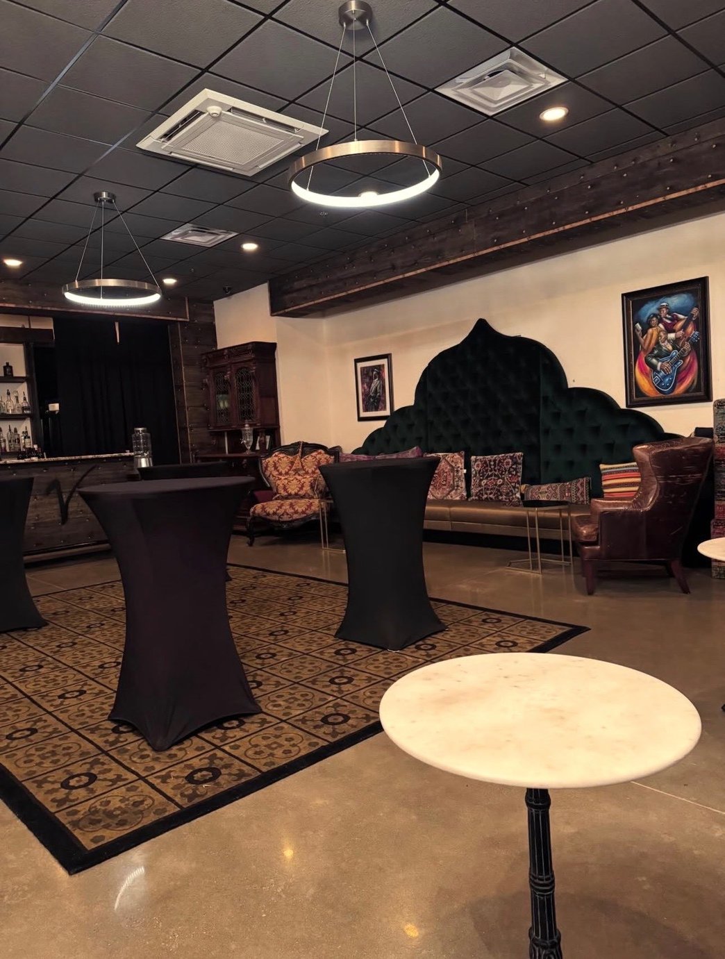 Gallery private balcony